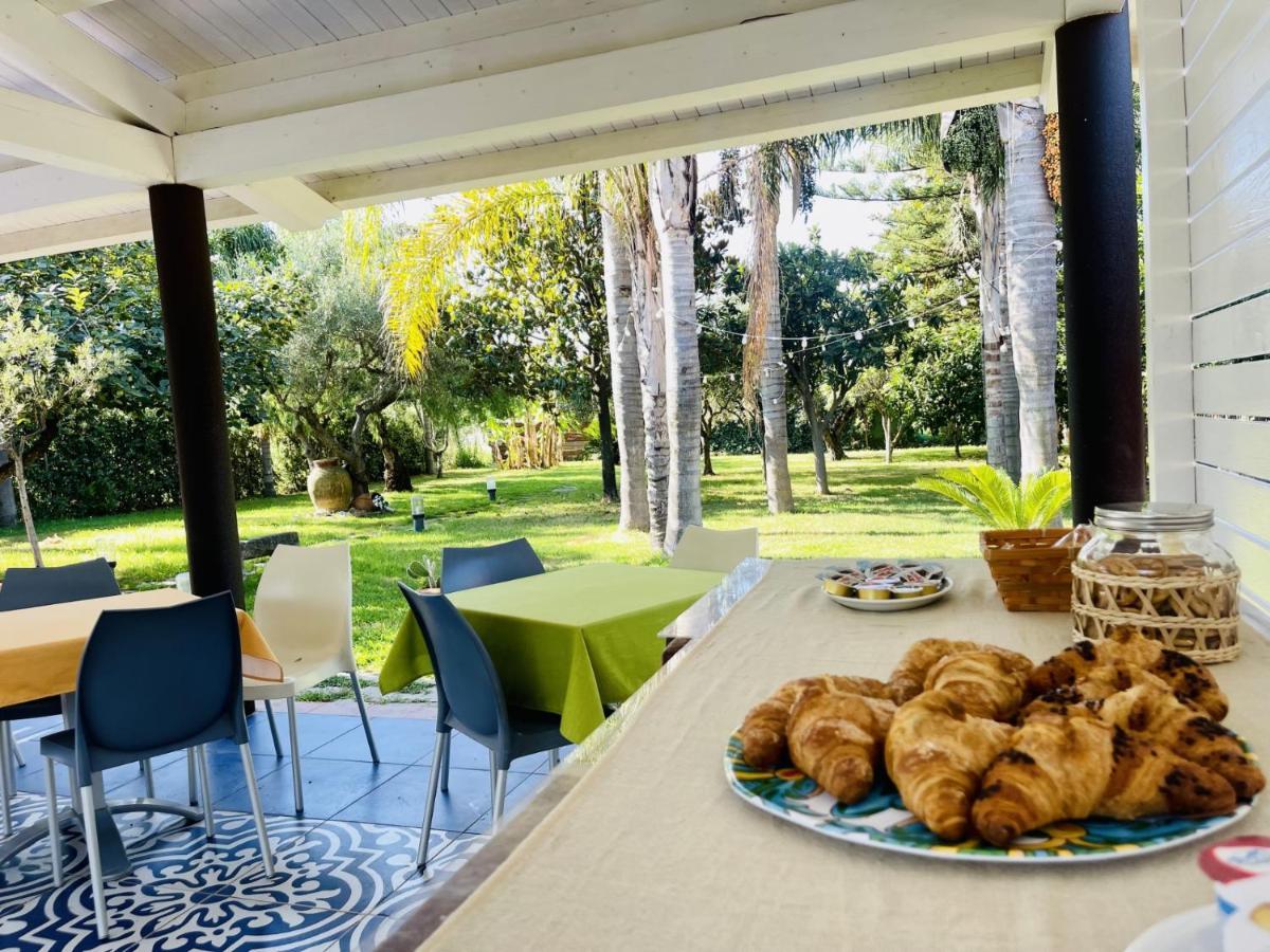Bed and Breakfast Borgo Camicia In Барчеллона-Поццо-ди-Готто Экстерьер фото