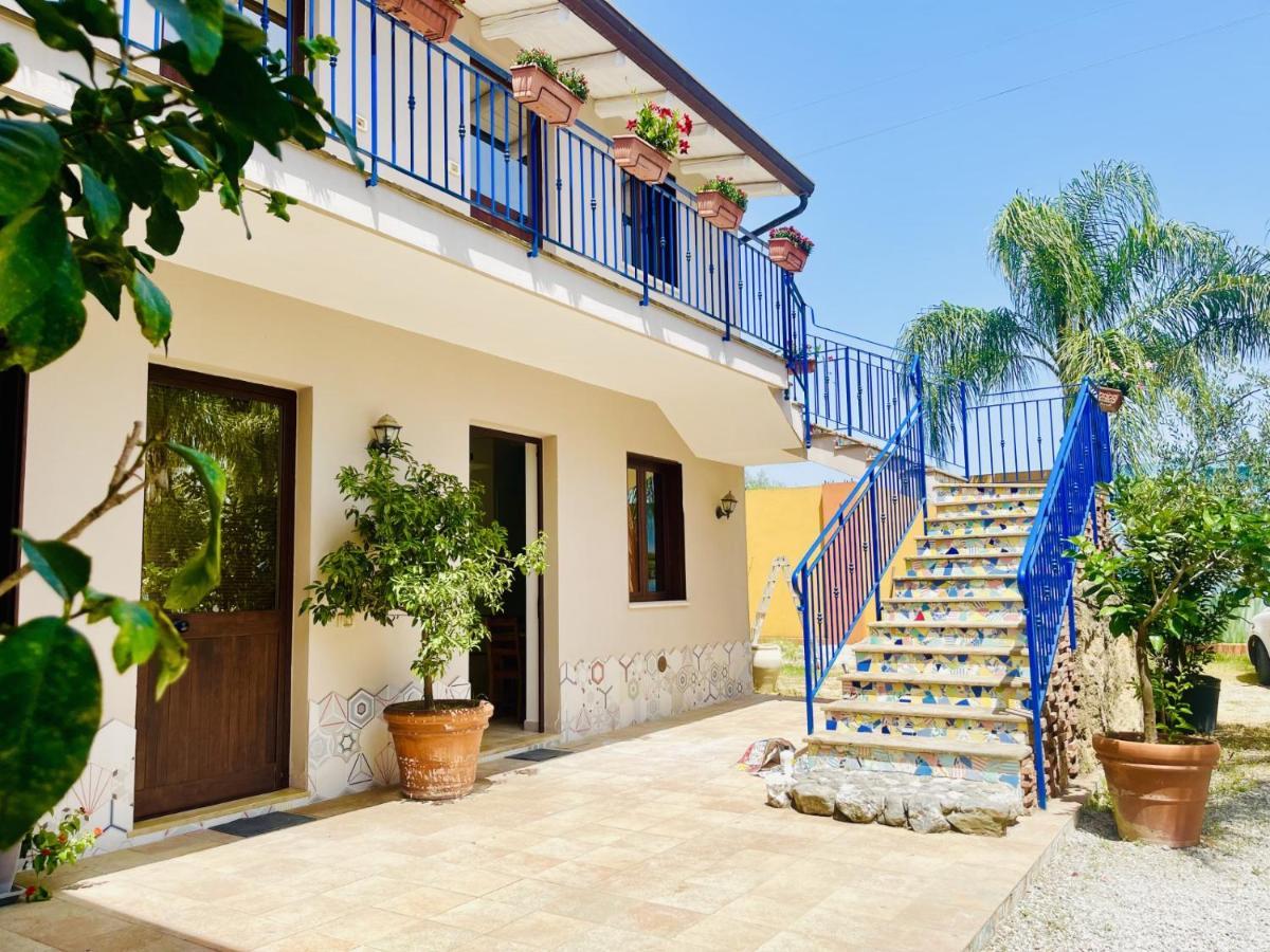 Bed and Breakfast Borgo Camicia In Барчеллона-Поццо-ди-Готто Экстерьер фото
