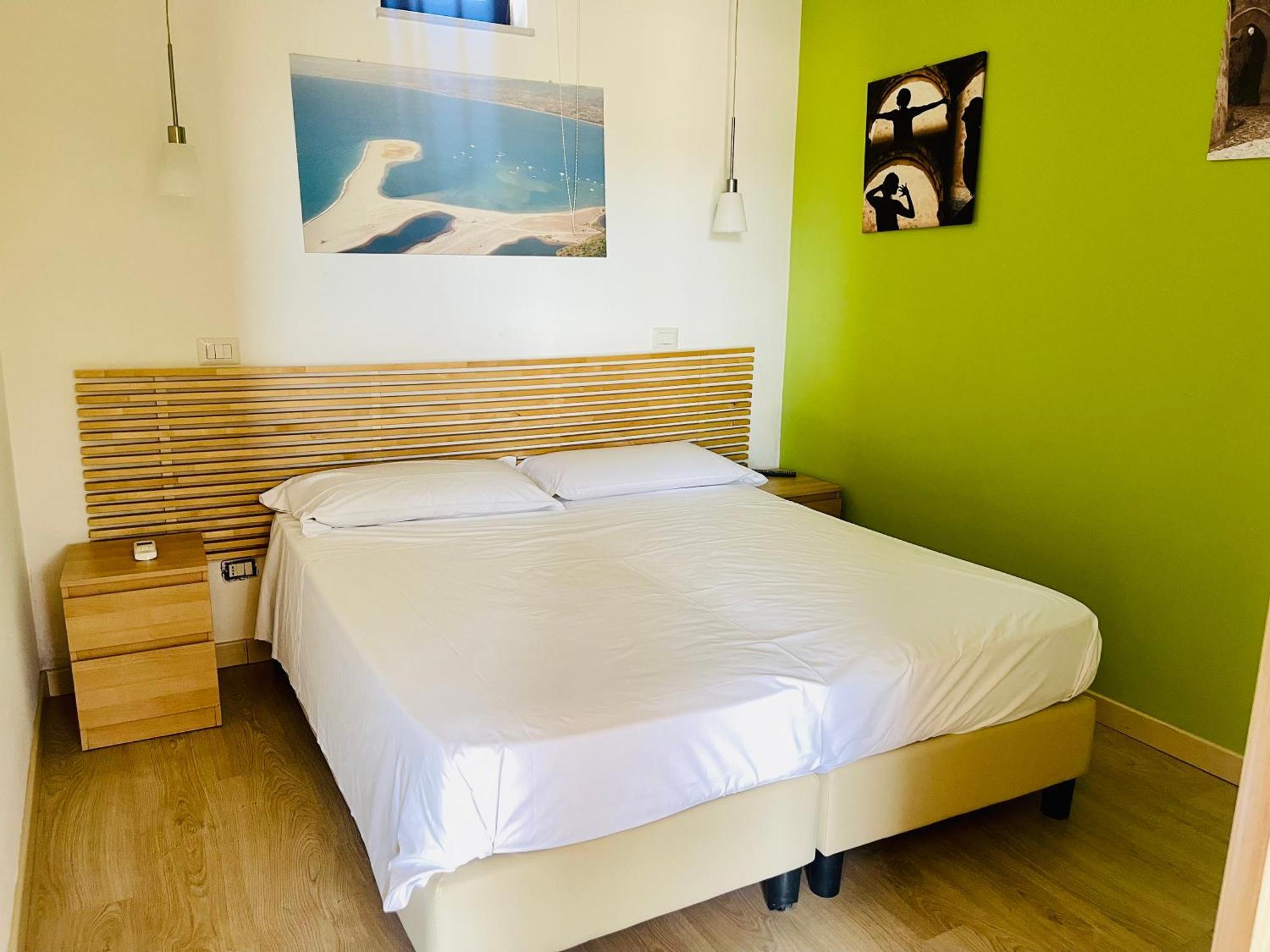 Bed and Breakfast Borgo Camicia In Барчеллона-Поццо-ди-Готто Экстерьер фото