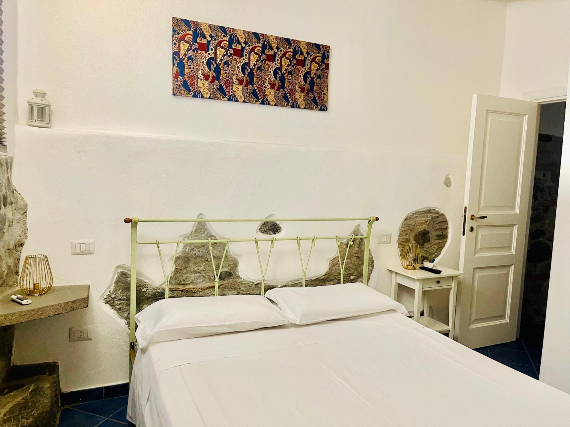Bed and Breakfast Borgo Camicia In Барчеллона-Поццо-ди-Готто Номер фото